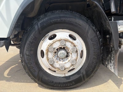 2015 Isuzu NPR Flat Lift