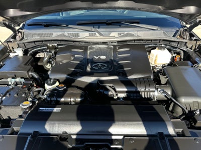 2024 INFINITI QX80 LUXE