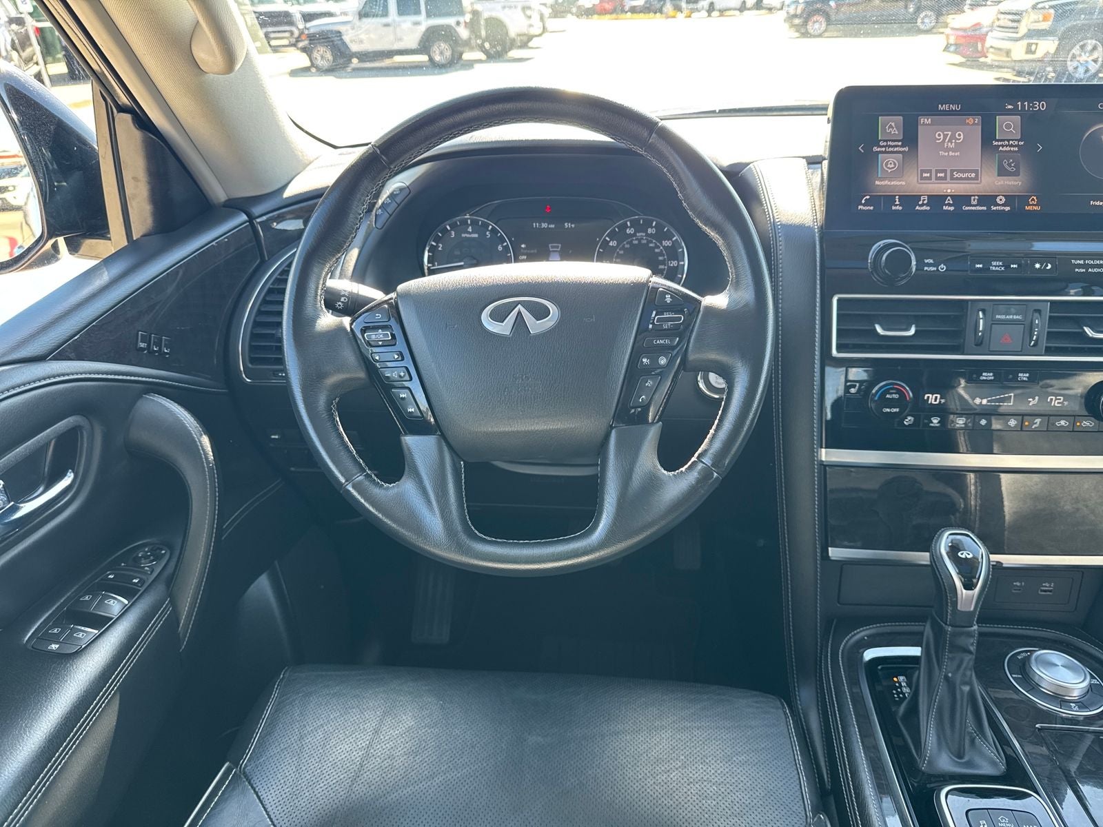 2024 INFINITI QX80 LUXE