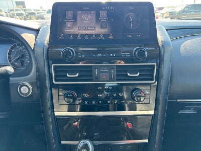 2024 INFINITI QX80 LUXE